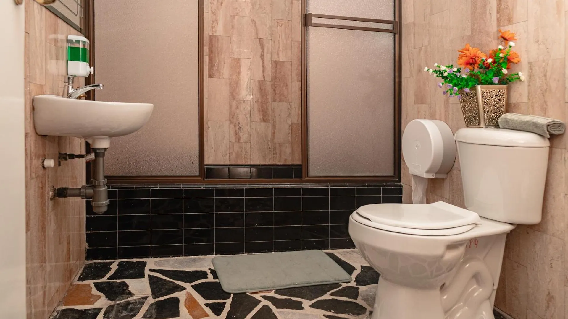 Innovar Casa Hostal Bogota Guest house